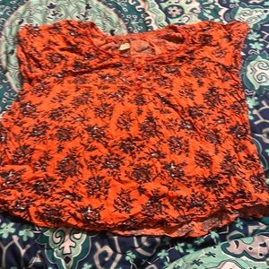 Ruffle women's shirt. Size X-Large. Good condition.